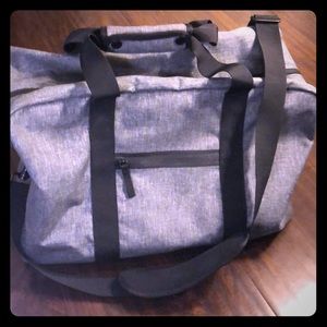 Everlane Nylon duffel/weekend bag